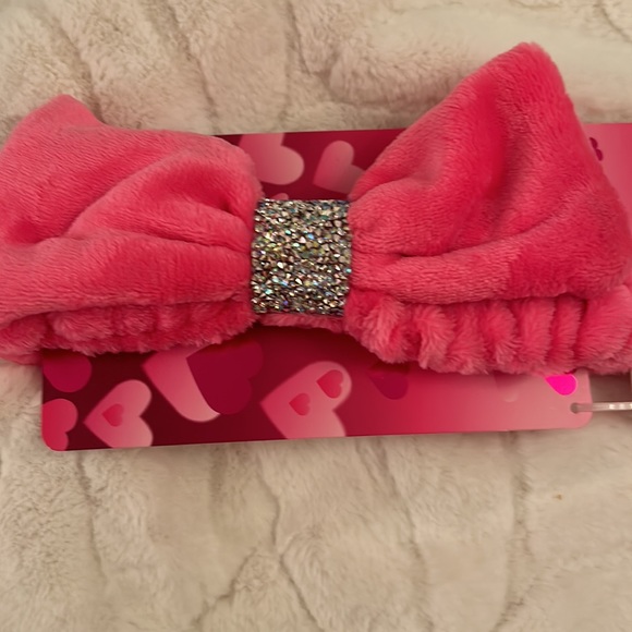 💗 NWT Super Soft Barbie Robe💗 - Picture 10 of 11